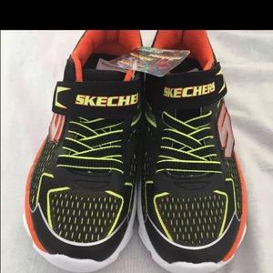 Boy Skechers  sneakers Sz 2 black orange green new